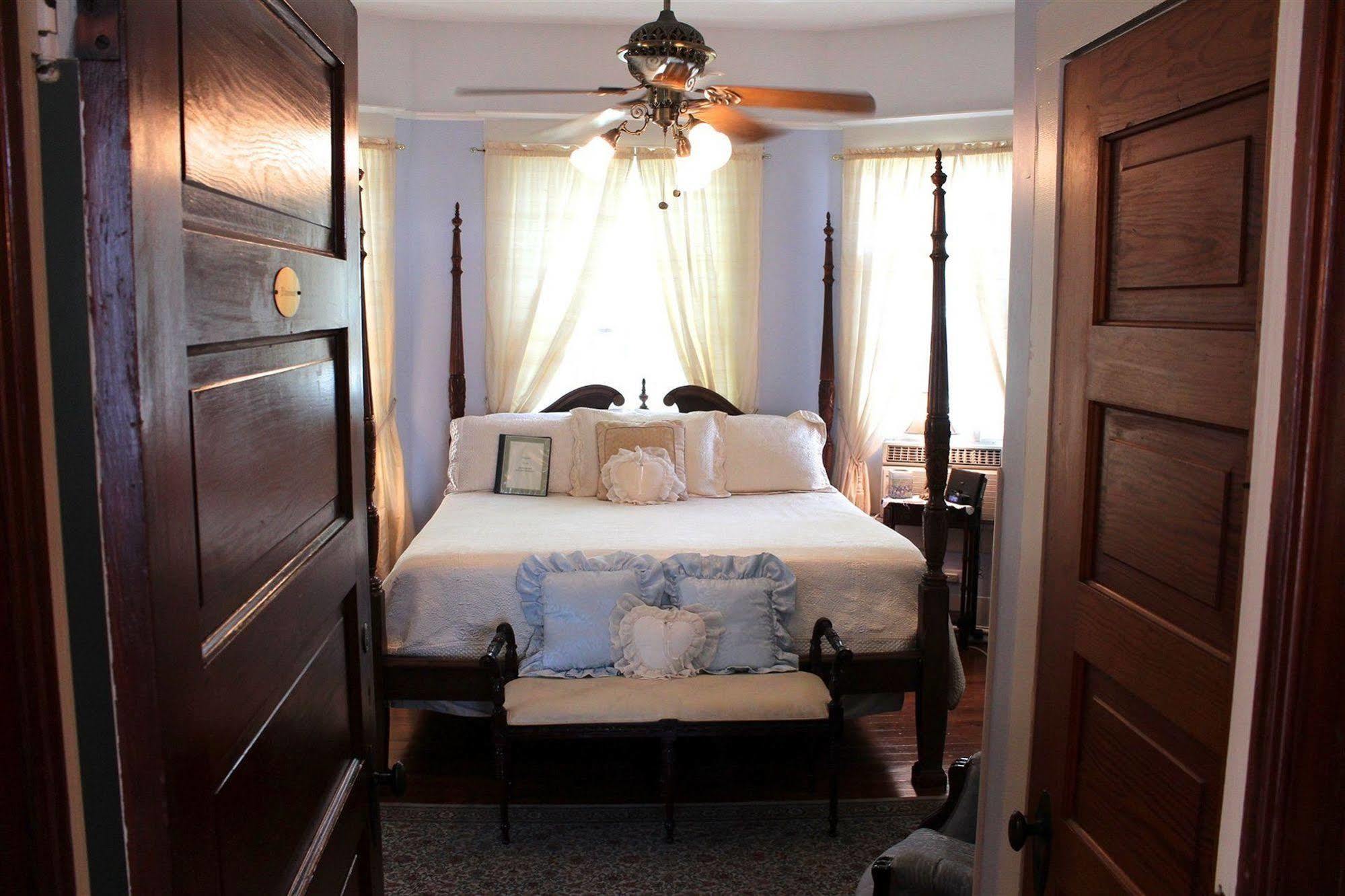Evas Escape At The Gardenia Inn San Antonio Exteriér fotografie